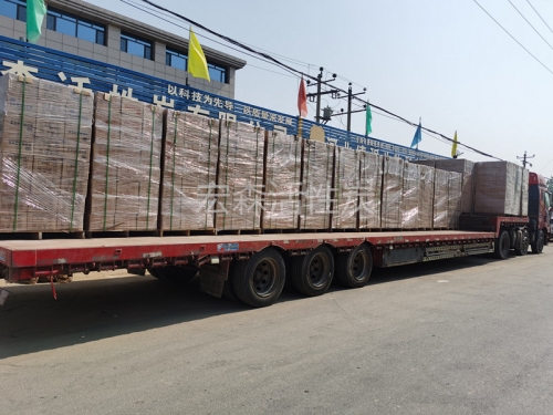 800碘值蜂窩活性炭整車發貨
